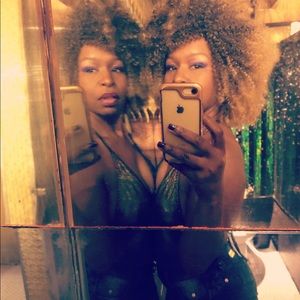 Meet your Posher, Robin